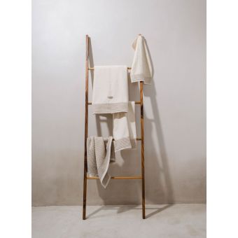 Duschtuch Möve Wellness Uni mit Chenillebiesen - nature - 80 x 150 cm - Top-Produkte: Wäschekörbe, Duschvorhänge, WC-Deckel, Seifenspender, Duschbrausen, Badteppiche & mehr - Top-Marken: Spirella, Laufen, Diaqua, Grohe & Co. - Fehr Badshop Schweiz