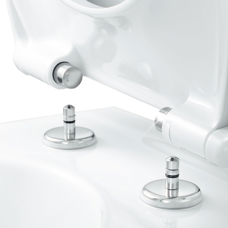 Detailaufnahme der TakeOff-Funktion bei WC-Sitz – abnehmbarer WC-Sitz zur einfachen und hygienischen Reinigung Detailaufnahme der TakeOff-Funktion bei WC-Sitz – abnehmbarer WC-Sitz zur einfachen und hygienischen Reinigung