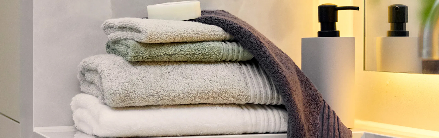 Weiches Duschtuch aus Baumwolle – atmungsaktiv, schnell trocknend und angenehm auf der Haut